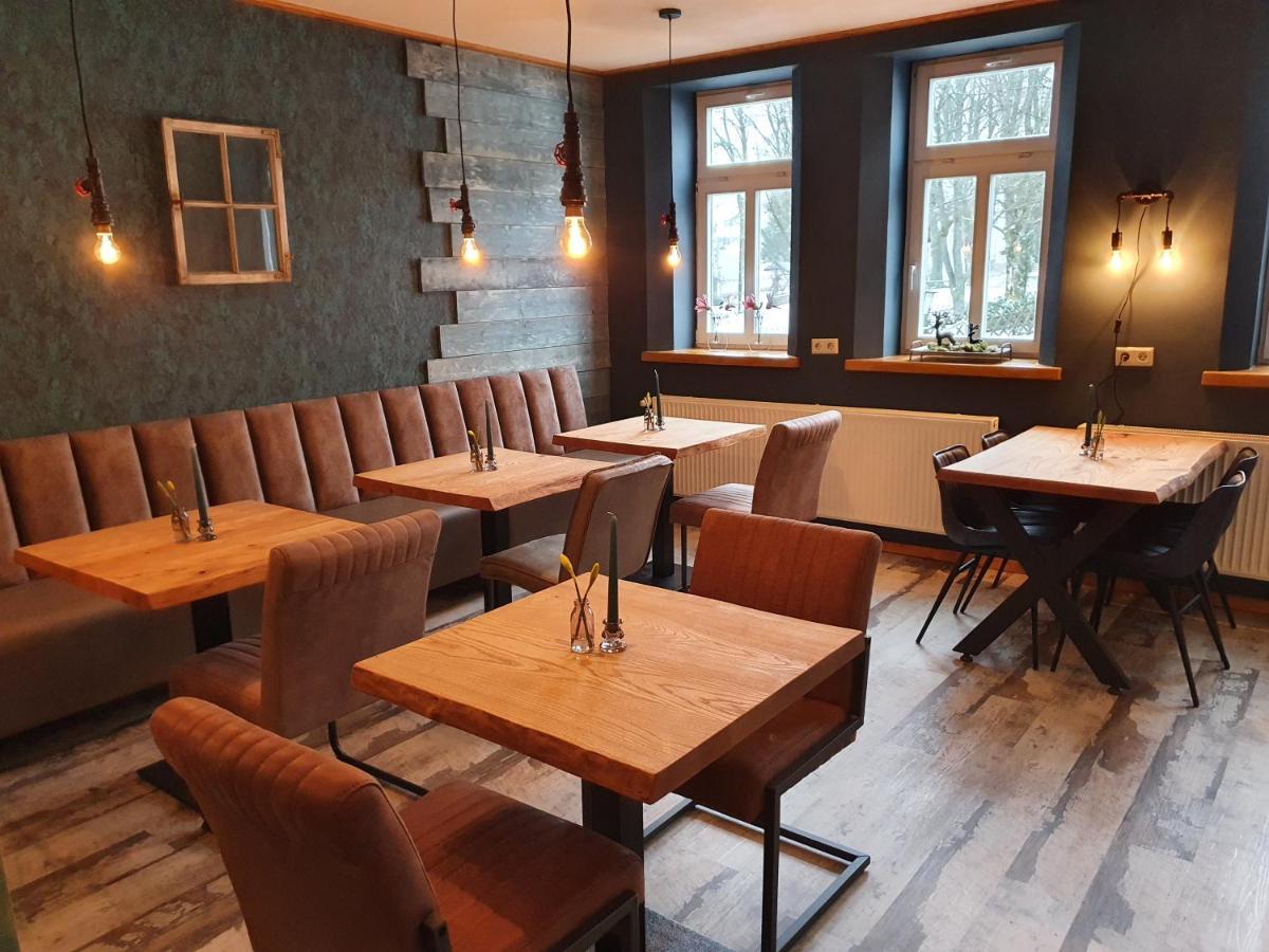 Apartments Und Bistro Zum Glasmacher Gehlberg Ngoại thất bức ảnh