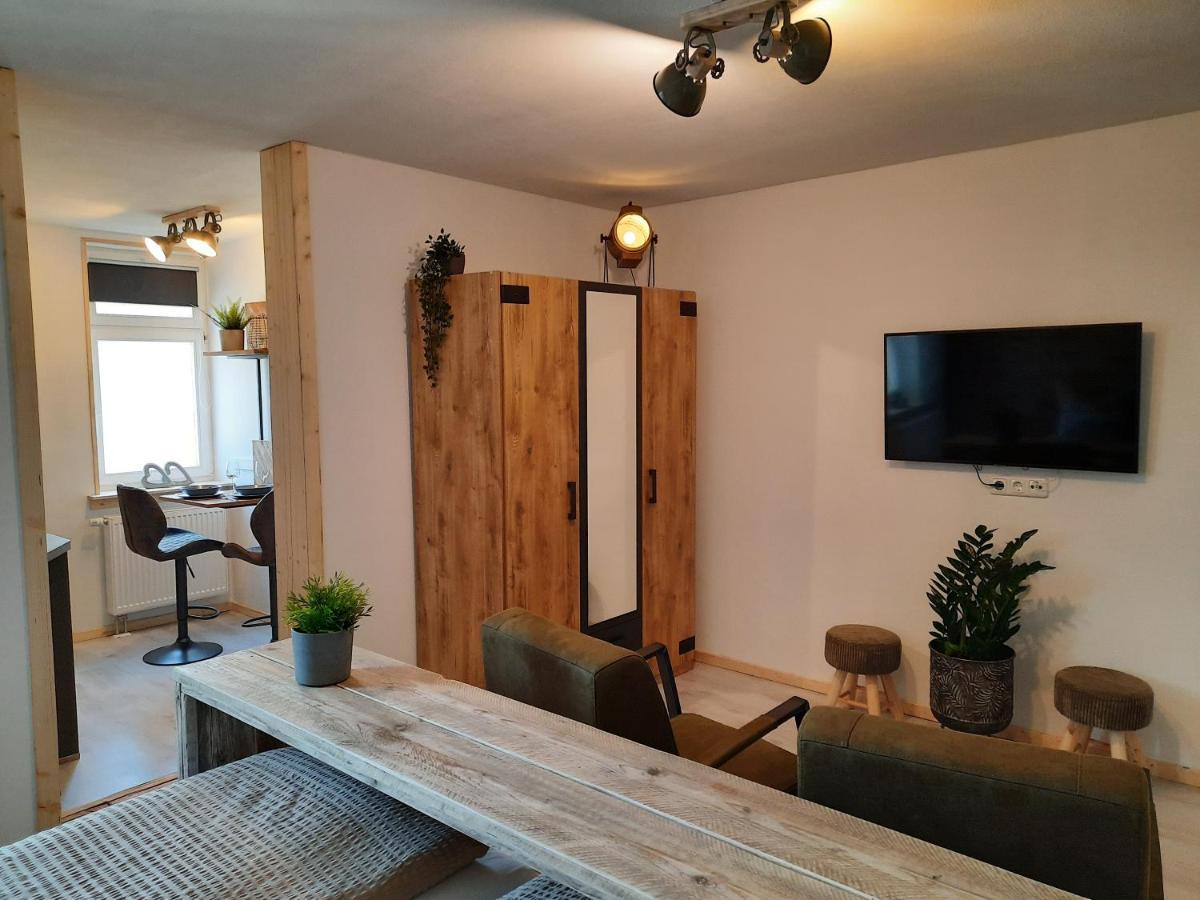 Apartments Und Bistro Zum Glasmacher Gehlberg Ngoại thất bức ảnh