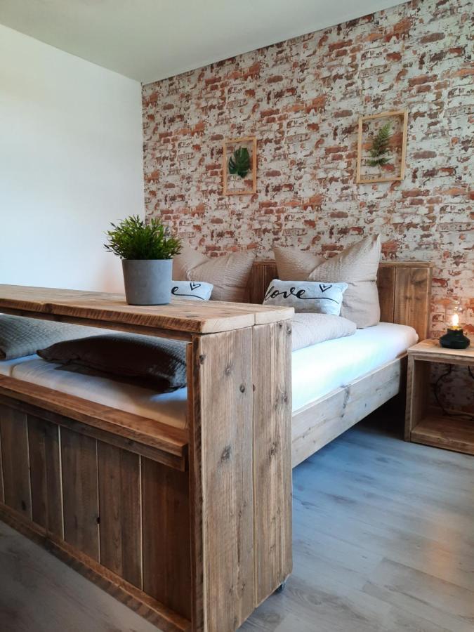 Apartments Und Bistro Zum Glasmacher Gehlberg Ngoại thất bức ảnh