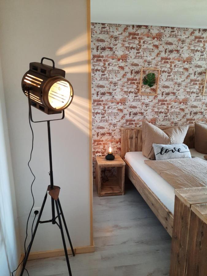 Apartments Und Bistro Zum Glasmacher Gehlberg Ngoại thất bức ảnh