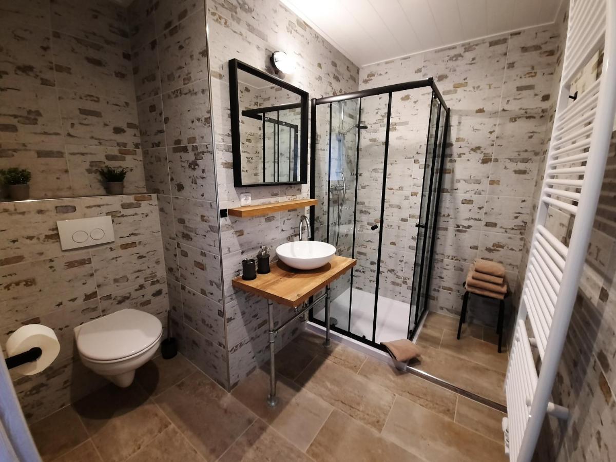 Apartments Und Bistro Zum Glasmacher Gehlberg Ngoại thất bức ảnh